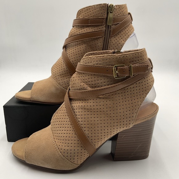 Franco Sarto Fantana Ankle Booties 8.5M Leather Open Toe Strappy Perforated Heel - Picture 3 of 16